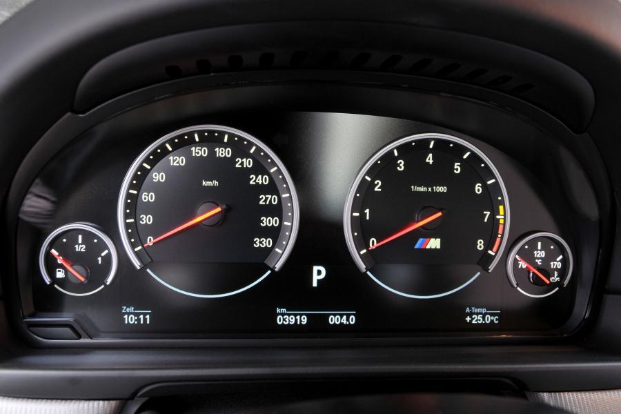  BMW M5 2011 года  (фото 36 из 344)